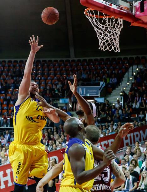 密集防守 密集防守