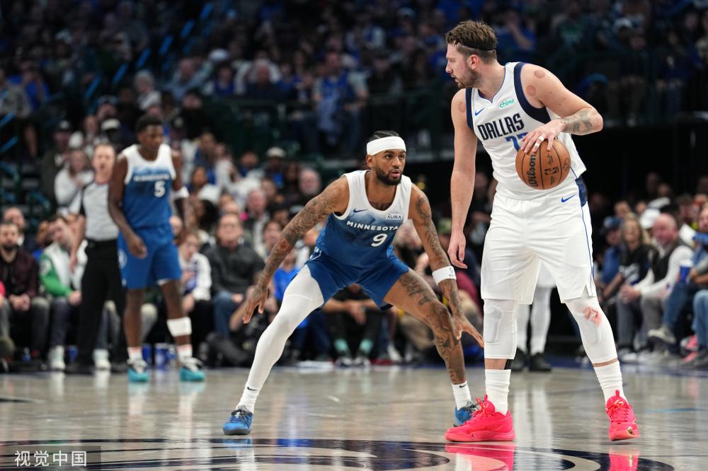 崭露头角 崭露头角